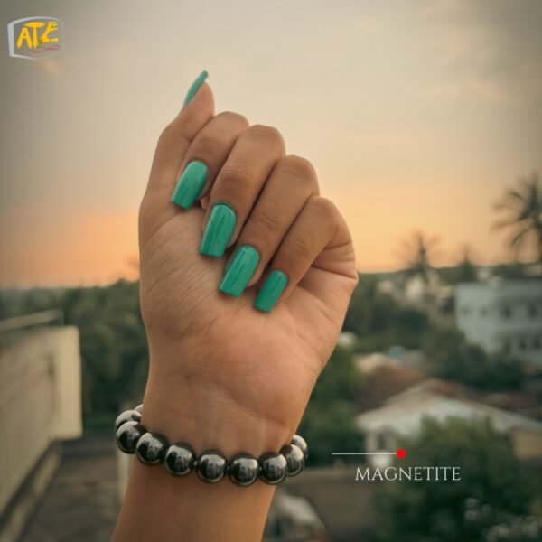 Magnetite Round Bead Bracelet (Balance Yin-Yang)
